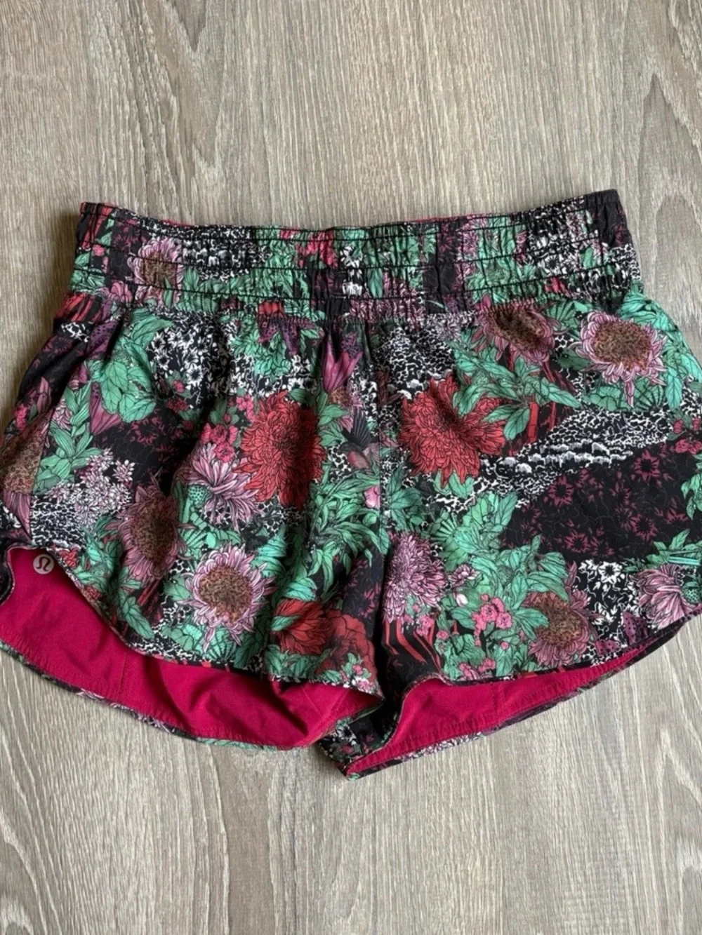 Lululemon Choose A Side Shorts